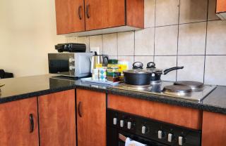 Elegant Self-Catering Witbank, 6 min Highveld Mall - 4