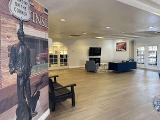 Clarion Pointe Winslow I-40 - 5