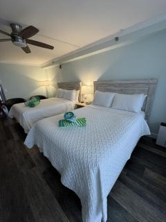 Daytona Beach Vibes—Top-Floor Oceanfront Getaway - 2