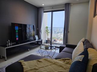 UPhoenix Home- HaDo Centrosa Garden - 3