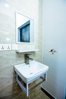 Thebloomsite Global Nexus Short Stays- Jomo House - 1