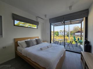 AURA STAY Private Pool Villa near Kad Farang & Intl Schools - 4