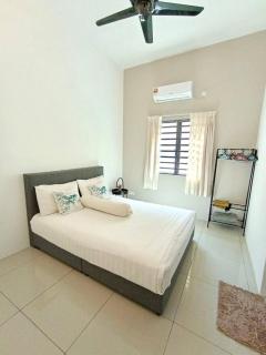 TROPICAL LIVINGS MERU IPOH HOMESTAY by Grab A Stay - 1