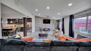 Luxe King 6BR Family Home with Fire Pit & Patio & Free Parking - 0