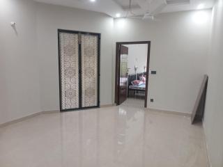 Family Guest House - 4