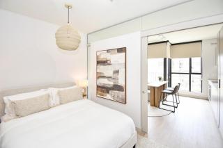 One Rosebank Trendy 1 bed - New designer building - 2