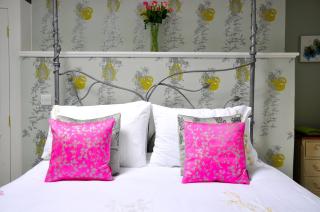 Bove Town House Apartments - 5