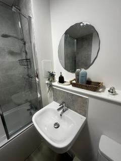 Savage Luxe Properties - Truly Home from Home - 4