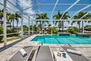 CoralVilla Perfect Life - Florida style, pool, spa, air hockey, fast gulf access - 5