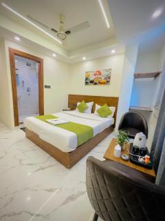 Hotel Mount View Inn with terrace Ganga view - 1