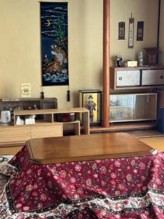 ブルーアートゲストハウス 2階フロア貸切 最大8名 広島の里山宿 - 1