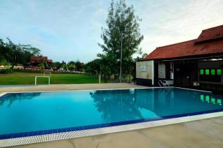 OYO Home 90745 Desa Balqis Beach Resort - 0