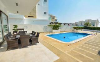 Ideal Holiday Roof Terrace with Sea Views - 0