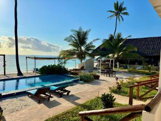 AVO Boutique Hotel - 0