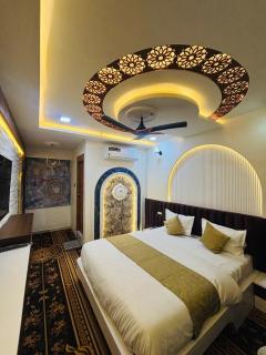 Hotel Keshav Inn - 0