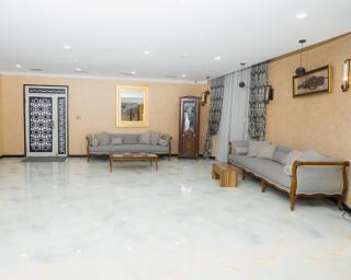 Corniche White City Hotel - 1