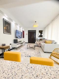 Cozy Posh Home Kulambiro - 0