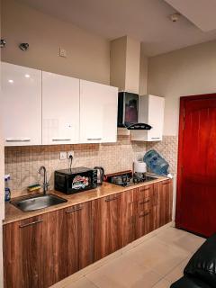 Rosmile Homes Luxury Stay in Bahria Town Phase 7 - 7