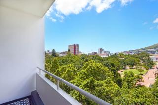 Chic City Studio Apartment with Mountain Views - Kapstadt - 9