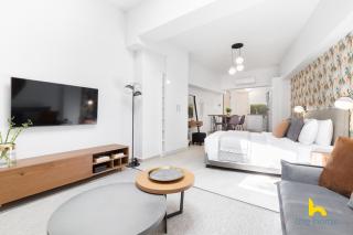 Eclectic Basement Studio with Ceiling Window near Acropolis! - 1