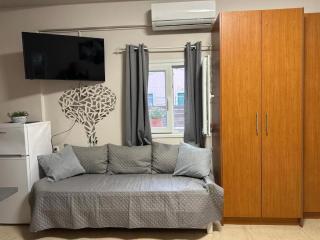 Angeligue Studio with Balcony - 1