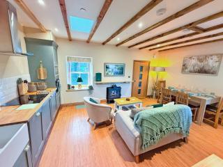 Bumblebee Cottage-Uk39918 - 5