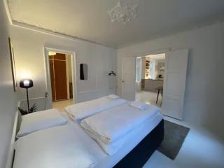 Luxury Kings Garden apartment - 9