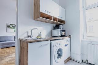 Modern Apartment Near Danube Canal - 7