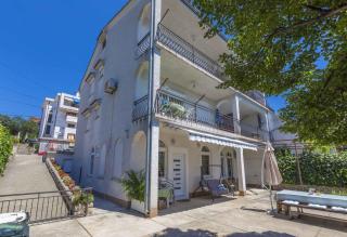 One-Bedroom Apartment in Crikvenica 48 - 8