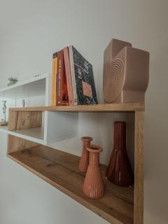 Sunny Nest, Stylish & Bright Urban Retreat - 1