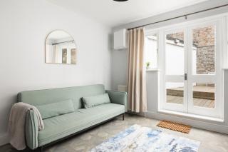 New! Lovely 1BR Flat with Patio in Herne Hill - 0