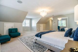 Spacious 5BR Home Near Boston Commuter Rail - 1