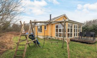 Cozy Holiday Home With View Of Lyngs Drag - 3