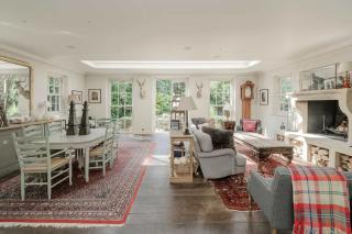 Beautiful Family Home with Garden & Pool - Wimbledon - 9