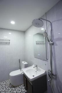 We House Guest Hotel - 3