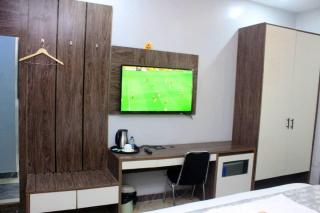 Chinbell Luxury Hotel & Suites - 7