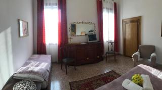 Princess Guest House Canal View - 7