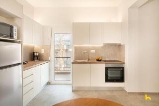 Modern Athenian Habitat with Balcony near Acropolis! - 8