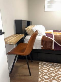 Cozy Furnished 1BR Suite in Regina - 3