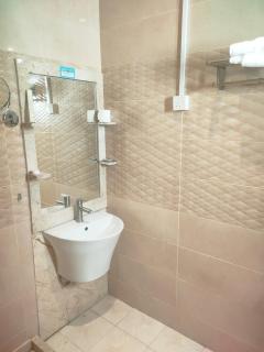 شقق نصف القمر للشقق المخدومة - Ḩaql - 9