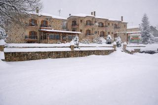 Orama Hotel - Serene Lake Plastira Retreat with Stunning Views - 3