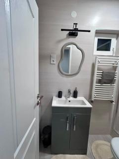 Alex Vip Apartman - 6