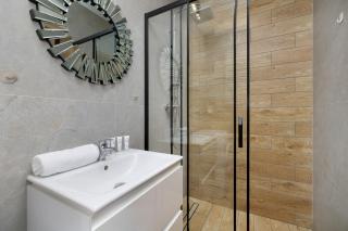 Zabrska Modern Studio next to Spodek with AC & Parking by Noclegi Renters - Katowice - 4
