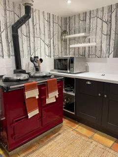 No33 WOODLANDS BOUTIQUE COTTAGE - 3