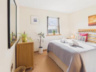 The Crows Nest – Sea View Retreat, Flushing Cornwall - 3