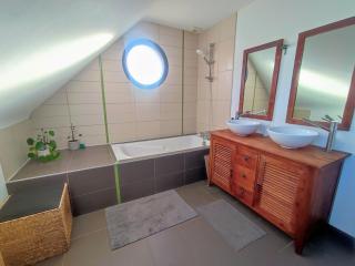 Maison calme, piscine chauffée et jardin plein sud - 4