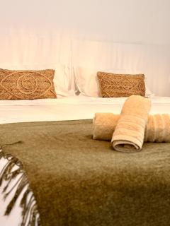 Stylish 4BR Ibiza Villa with Private Pool - Walk to UNVRS and Amnesia - 4