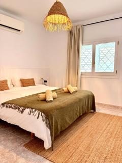 Stylish 4BR Ibiza Villa with Private Pool - Walk to UNVRS and Amnesia - 3