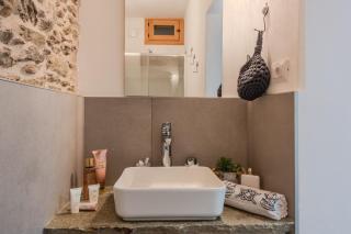 Appartamenti Castagno 1 & 2 on the Wayfarer's Path with AC and Wifi - 5