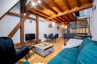 Spacious Stay for You & Family - 6